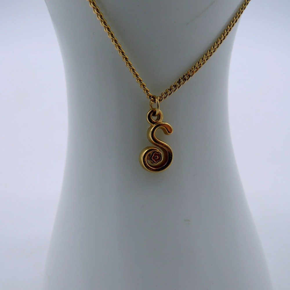 Vintage Avon Gold Tone Initial S Pendant Necklace Red Flower Detail 17 Inch
